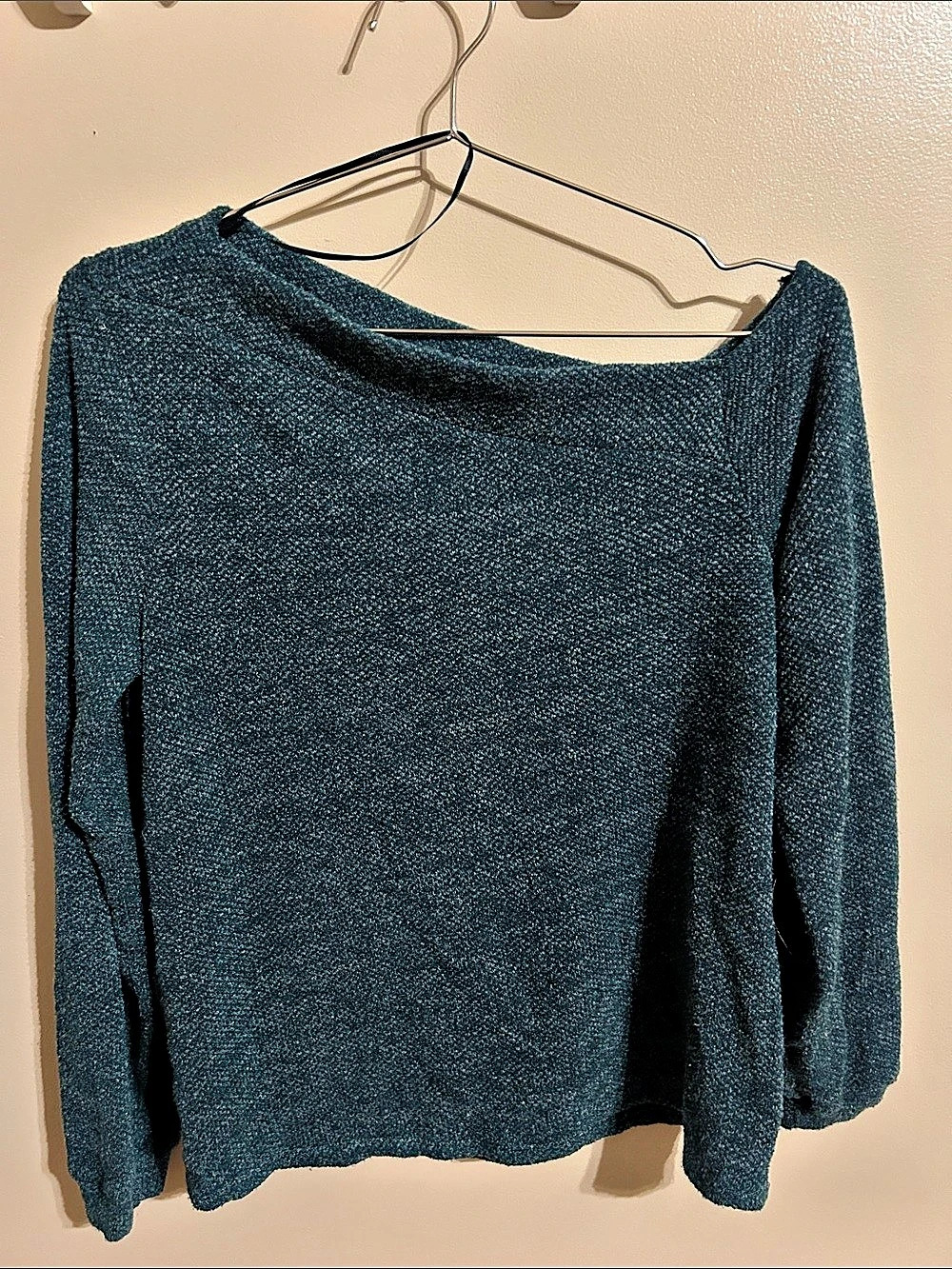 Kalleigh Textured Boat Neck Sweater in Blue Like New